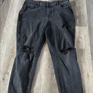 Black Distressed Jeans